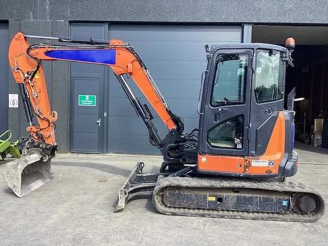 Hitachi - zx55u-5a clr - midi-excavator - 2017 - afbeelding 1 van  10