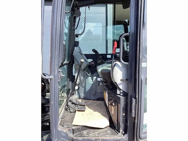 Hitachi - zx55u-5a clr - midi-excavator - 2017 - afbeelding 8 van  10