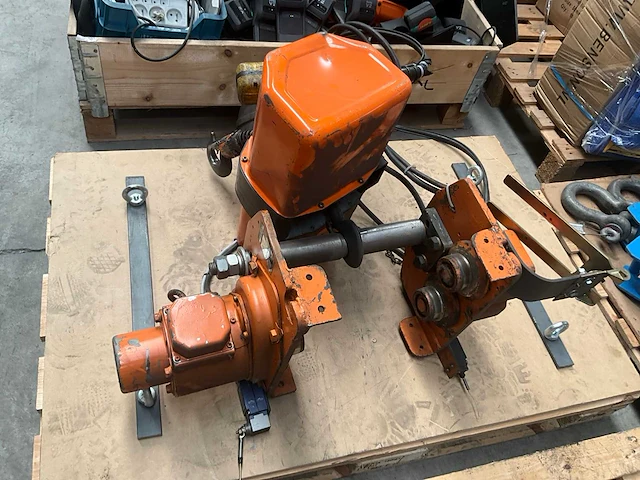 Hitachi 2snh kettingtakel - afbeelding 5 van  10
