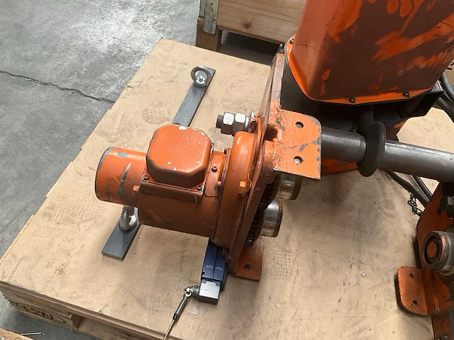 Hitachi 2snh kettingtakel - afbeelding 9 van  12