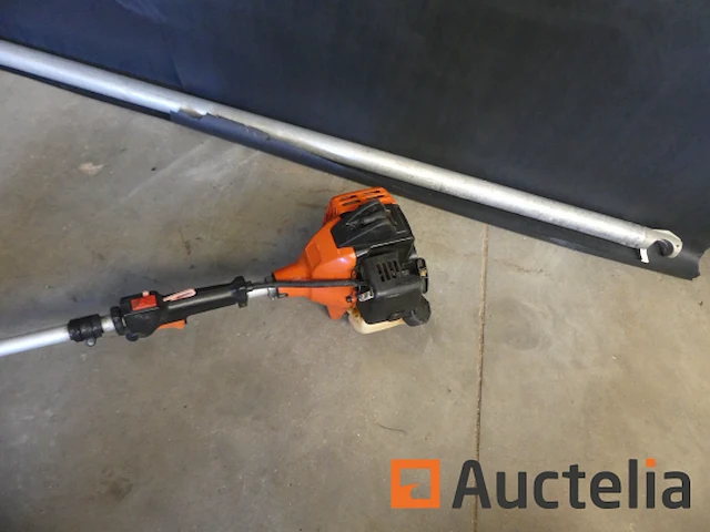 Hitachi benzine pole kettingzaag - afbeelding 5 van  10
