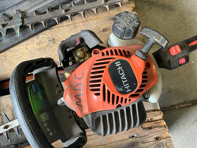 Hitachi ch22eap2 heggenschaar - afbeelding 2 van  5