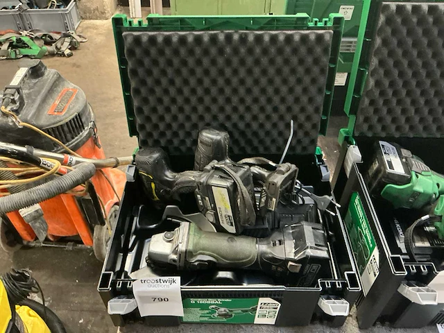 Hitachi diverse accugereedschap - afbeelding 1 van  6