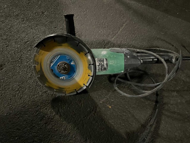 Hitachi g23s2 haakse slijpmachine - afbeelding 1 van  5