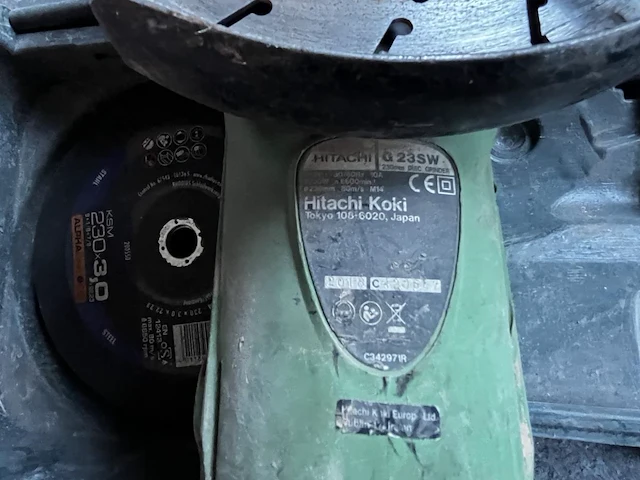 Hitachi g23sw haakseslijper - afbeelding 2 van  4