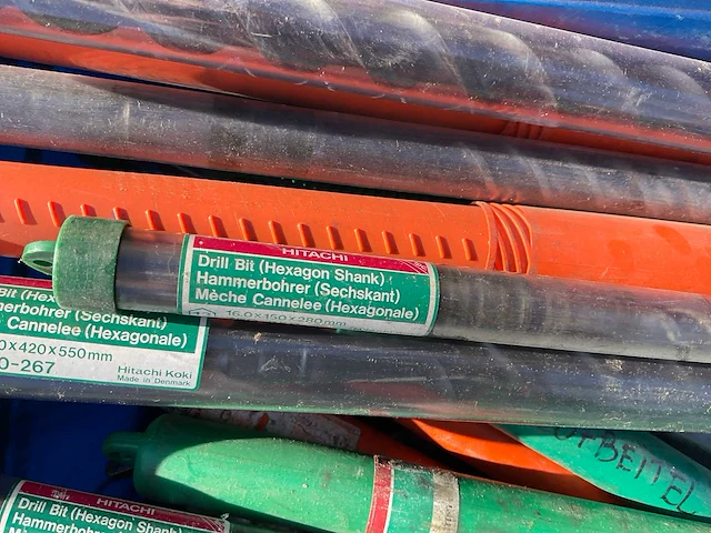 Hitachi grote partij boren en beitels - afbeelding 4 van  5