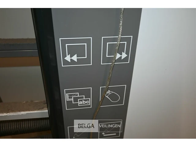 Hitachi interactief schoolbord - afbeelding 4 van  8