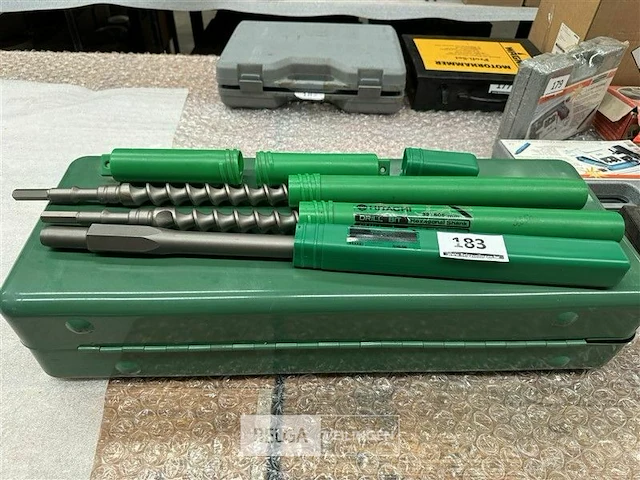 Hitachi koffer 2x drillboor 1x puntbeitel - afbeelding 1 van  4