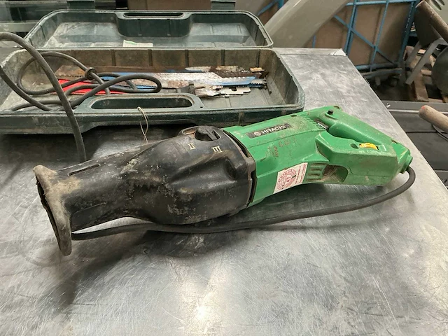 Hitachi koki cr 10v reciprozaag - afbeelding 2 van  6