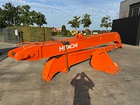 Hitachi long reach met tandenbak - afbeelding 1 van  20