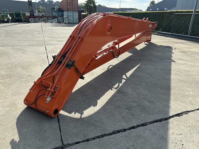 Hitachi long reach met tandenbak - afbeelding 16 van  20