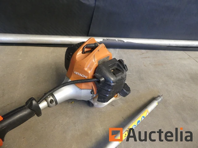 Hitachi n24c,n278 op paal gemonteerde benzinekettingzaag - afbeelding 8 van  10
