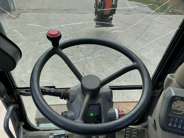 Hitachi zaxis 140w banden graafmachine - afbeelding 6 van  17