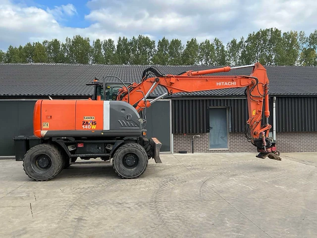 Hitachi zaxis 140w banden graafmachine - afbeelding 10 van  17
