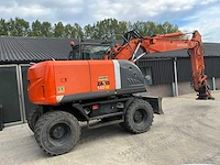 Hitachi zaxis 140w banden graafmachine - afbeelding 11 van  17