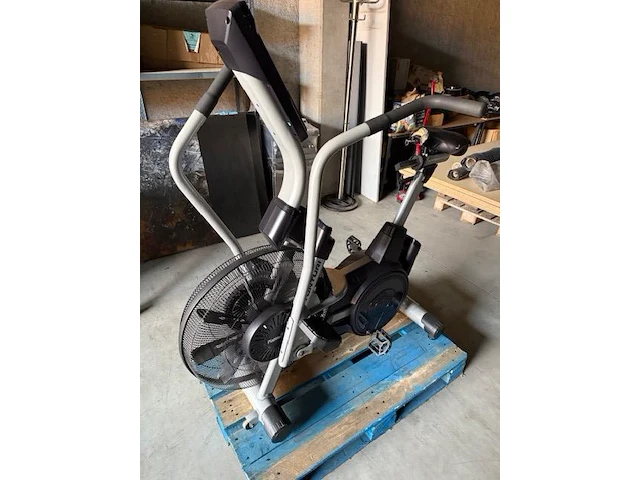 Hitt-training airbike tunturi + snowboard - afbeelding 1 van  17