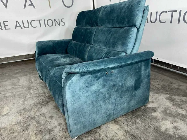 Hjort knudsen - 2-zits bank, blauwgroen adore veloursstof, elektrisch verstelbare relaxfunctie - afbeelding 2 van  9