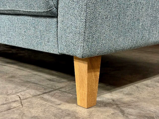 Hjort knudsen - 3-zits bank blauw met hoge rug en houten poot - afbeelding 3 van  5