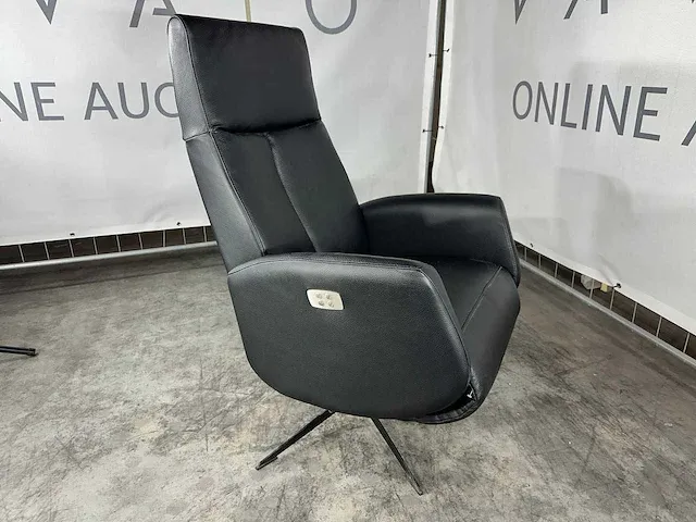 Hjort knudsen - 7091 - relaxfauteuil, zwart leer, elektrisch verstelbaar - afbeelding 4 van  6