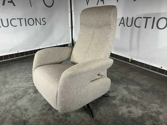 Hjort knudsen - 7500 - relaxfauteuil, lichtbruin stof, elektrisch verstelbaar - afbeelding 4 van  7