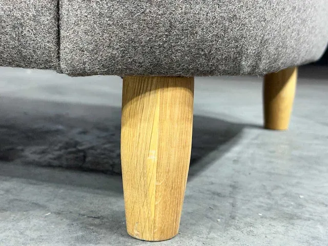 Hjort knudsen - fauteuil, bruin stof, houten poten, maat m - afbeelding 3 van  4