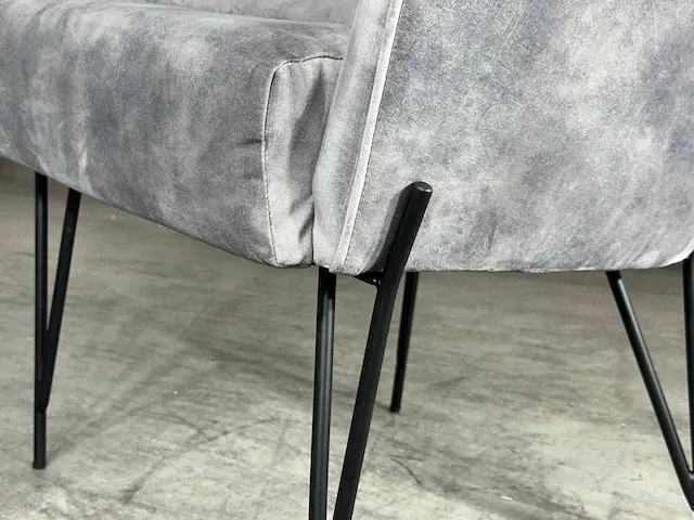 Hjort knudsen - fauteuil, grijs veloursstof, zwart metalen onderstel - afbeelding 4 van  5
