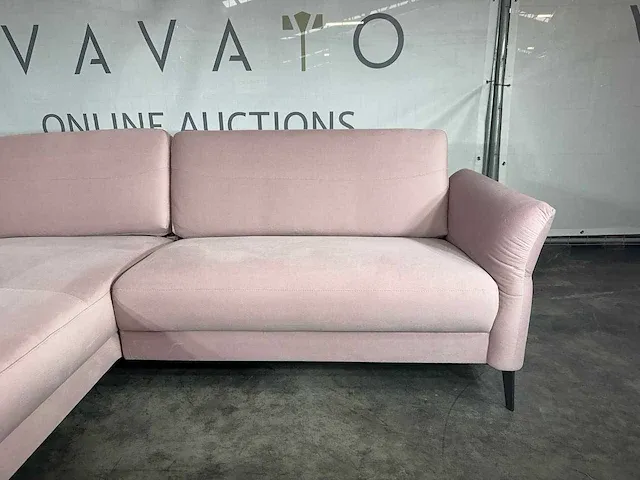 Hjort knudsen - hoekbank met lounge bed, elektrisch verstelbaar, roze microvezelstof, zwart metalen poten - afbeelding 8 van  9