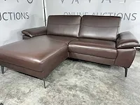Hjort knudsen - hoekbank met lounge, donkerbruin leer, zwart metalen poten