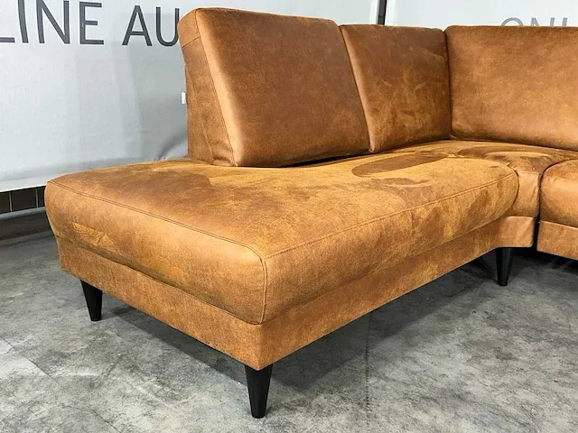 Hjort knudsen - hoekbank met open eiland, cognac ecoleer, zwarte poten - afbeelding 3 van  8