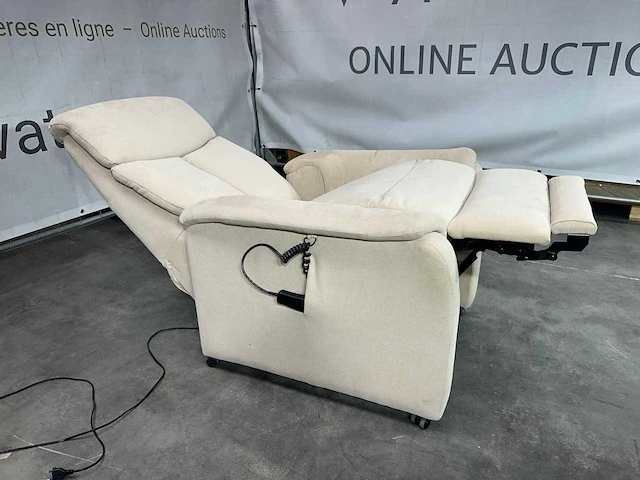 Hjort knudsen - m - relaxfauteuil - elektrisch verstelbaar - afbeelding 1 van  5
