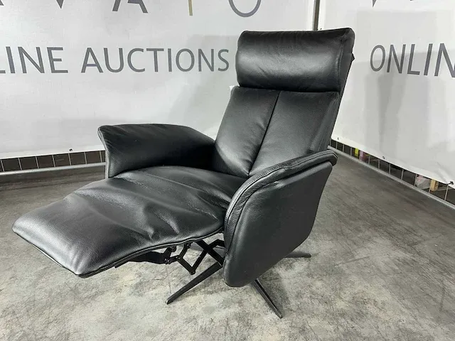 Hjort knudsen - m - relaxfauteuil, ani lux zwart leer, zwart metalen poot - afbeelding 2 van  6