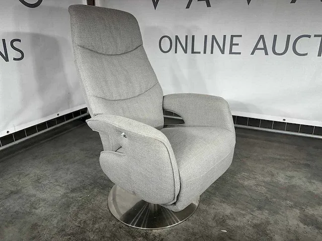 Hjort knudsen - maat m - relaxfauteuil, grijs stof, handmatig verstelbaar, rond chromen poot - afbeelding 4 van  7