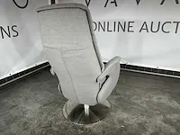 Hjort knudsen - maat m - relaxfauteuil, grijs stof, handmatig verstelbaar, rond chromen poot - afbeelding 6 van  7