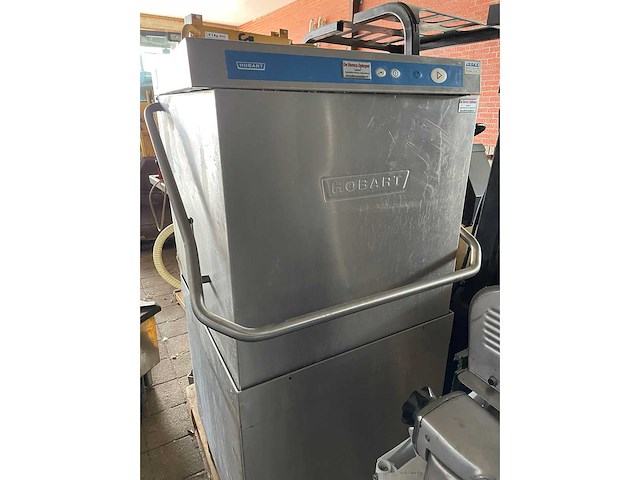 Hobart - korvenvaatwasmachine - afbeelding 1 van  4