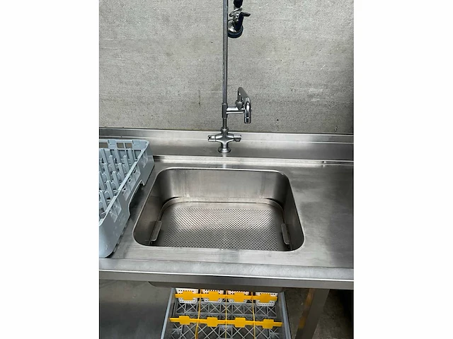 Hobart - premax - korvenvaatwasstraat - afbeelding 10 van  12