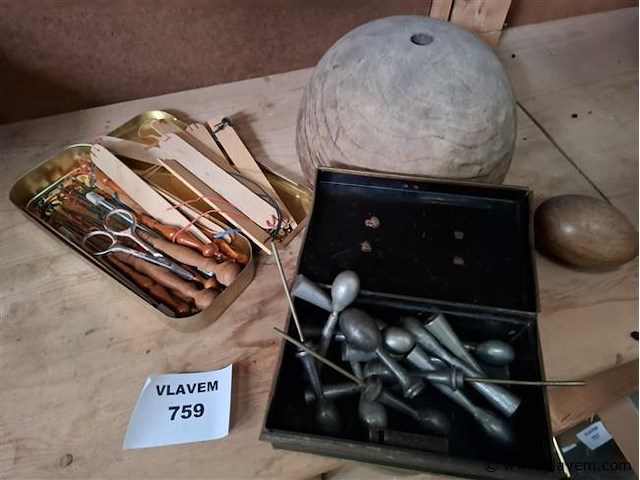 Hoedenmal - afbeelding 1 van  1