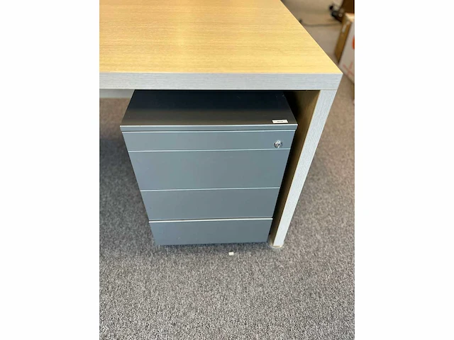 Hoek-bureautafel - desk - afbeelding 5 van  5