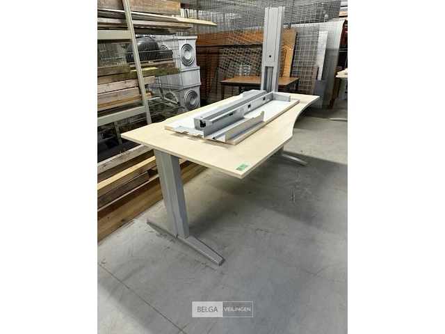 Hoekbureau l180 cm - afbeelding 1 van  4