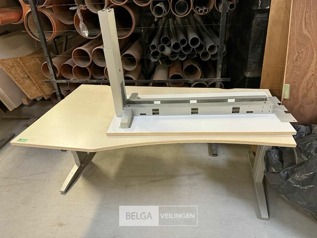 Hoekbureau l180 cm - afbeelding 1 van  1