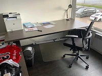 Hoekbureau - afbeelding 3 van  9