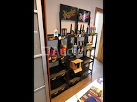 Hoekkast en zijn inhoud, meguiars plank - afbeelding 3 van  4