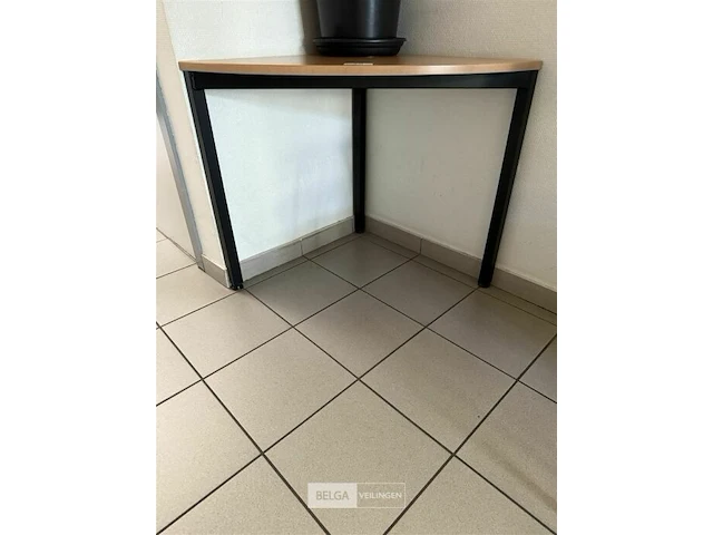 Hoektafel + stoel - afbeelding 3 van  5
