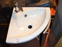 Hoekwasbak met kraan en onderkast, waterdispenser sip well - afbeelding 4 van  8
