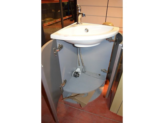 Hoekwasbak met kraan en onderkast, waterdispenser sip well - afbeelding 5 van  8