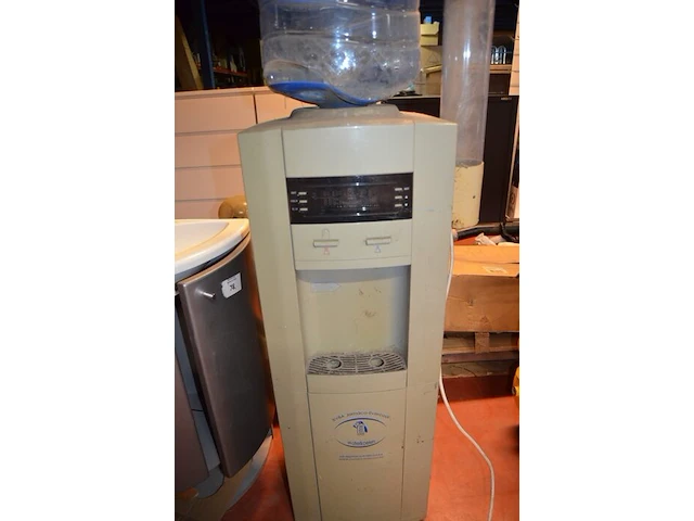 Hoekwasbak met kraan en onderkast, waterdispenser sip well - afbeelding 7 van  8