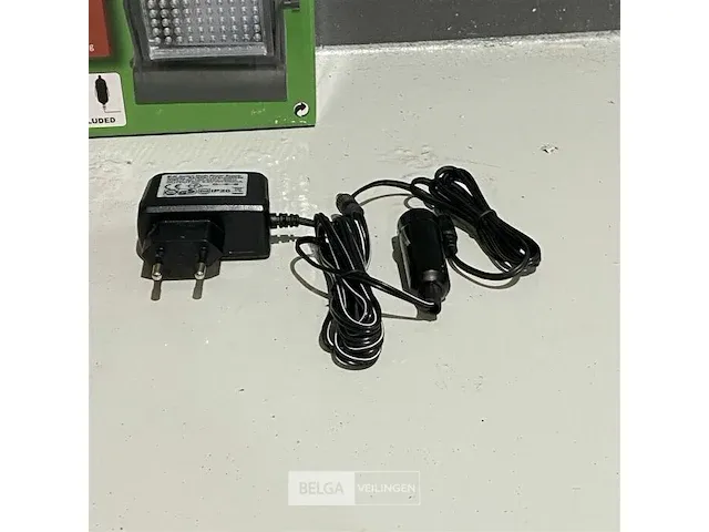 Hofftech werklamp oplaadbaar 220 v - afbeelding 2 van  7