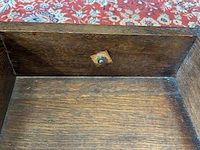 Hoge buffetkast met houtsnijwerk / deel van 2 idem antiek kasten - afbeelding 14 van  19