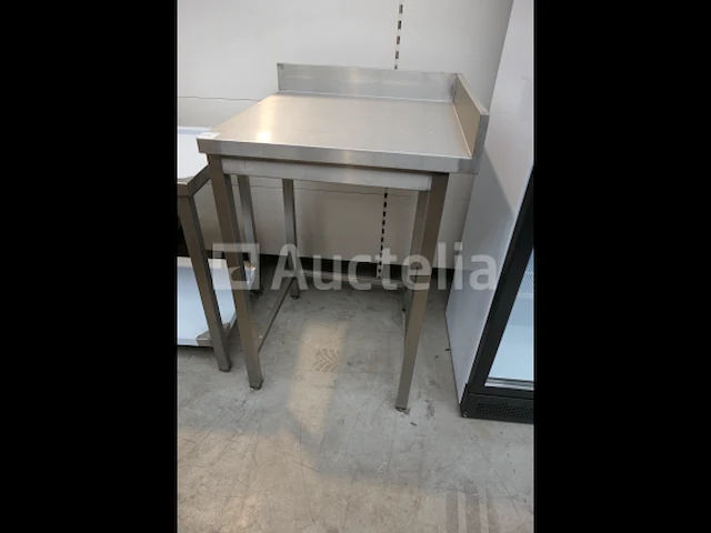 Hoge hoek werktafel met rvs achterfronton - afbeelding 1 van  6