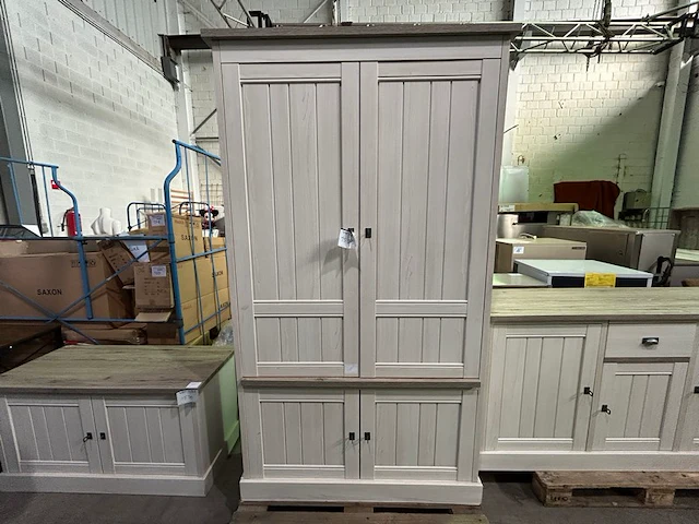 Hoge kast - afbeelding 1 van  5