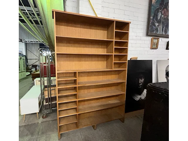 Hoge kast - afbeelding 1 van  4